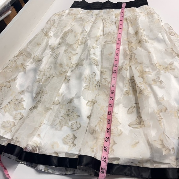 Imperfect NWT Ryu skirt mesh overlay pleated cocktail skirt small medium? white - Picture 7 of 16